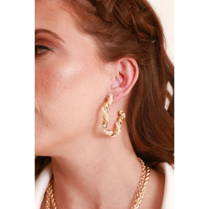 ARGOLA TRANÇADA COM PÉROLAS EM OURO 18K