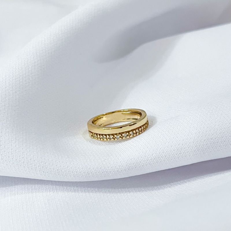 ANEL CARREIRA ZIRCONIAS EM OURO 18K