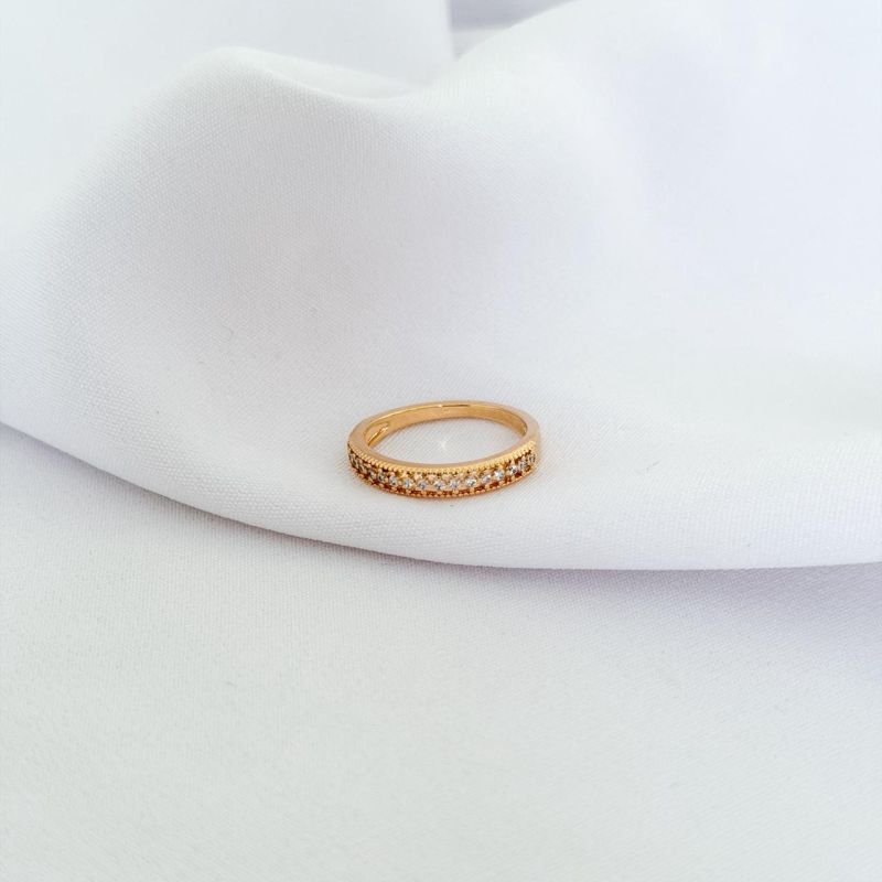 ANEL COM 17 ZIRCONIAS EM OURO 18K