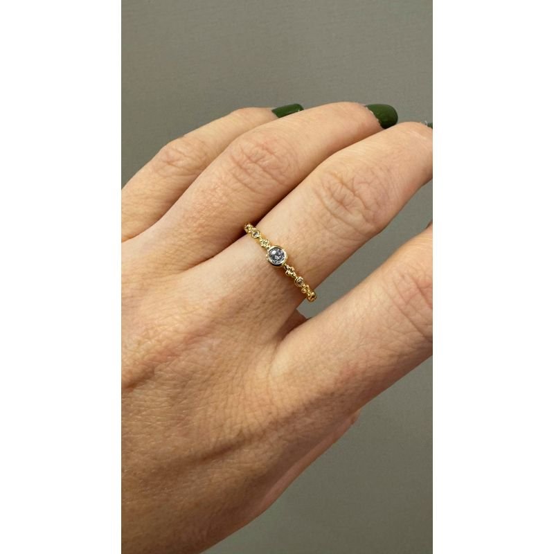ANEL COM ZIRCONIA REDONDA EM OURO 18K