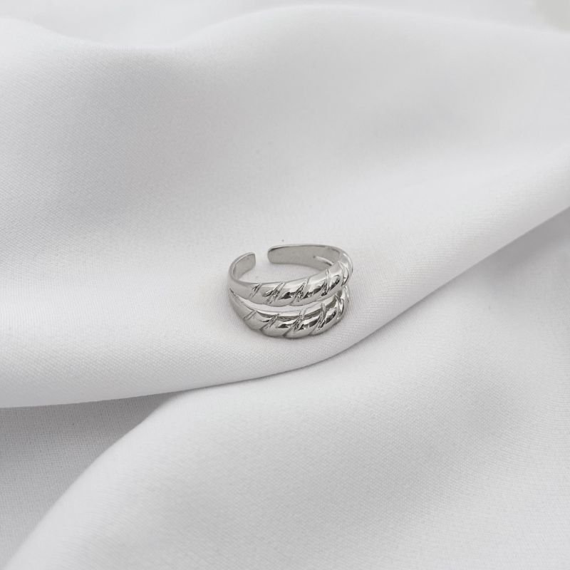 ANEL REGULAVEL EM RÓDIO BRANCO