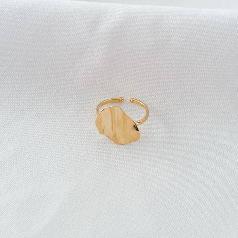 ANEL REGULAVEL ORGANICO EM OURO 18K