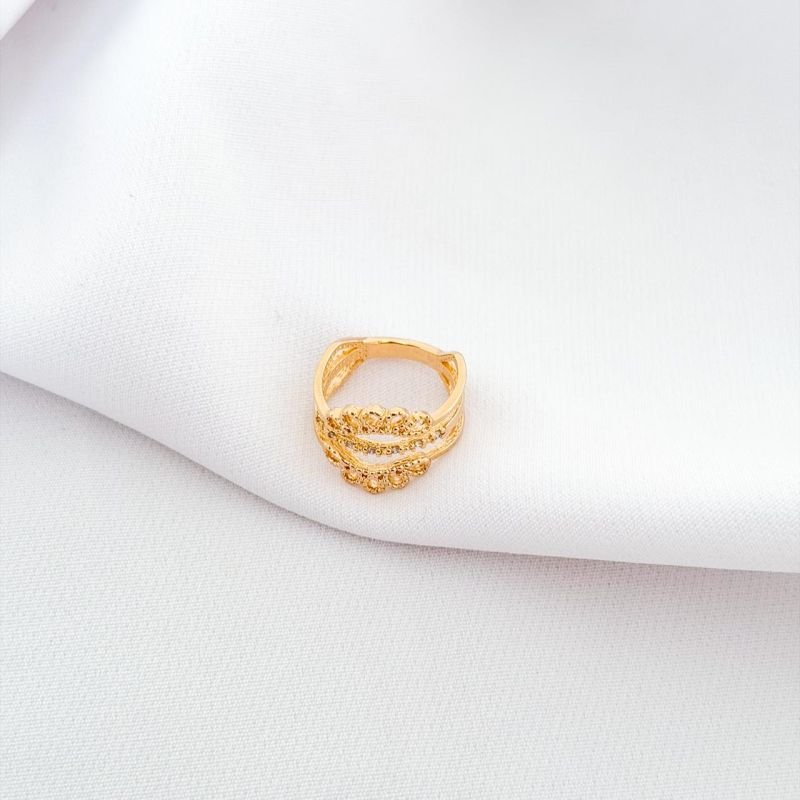 ANEL TRABALHADO EM ZIRCÔNIAS EM OURO 18K