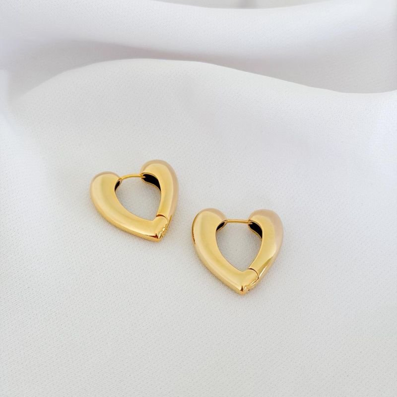 ARGOLA ARTICULADA CORAÇÃO EM OURO 18K