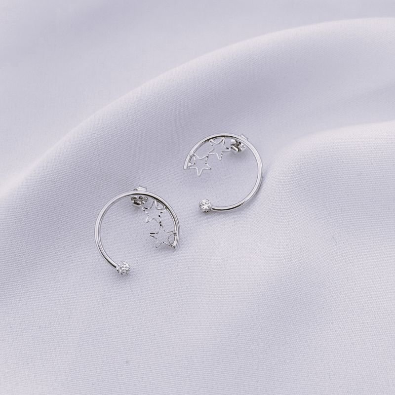 ARGOLA C/ ESTRELAS VAZ. DIAMANTADAS C/ PONTOS DE LUZ EM RÓDIO BRANCO