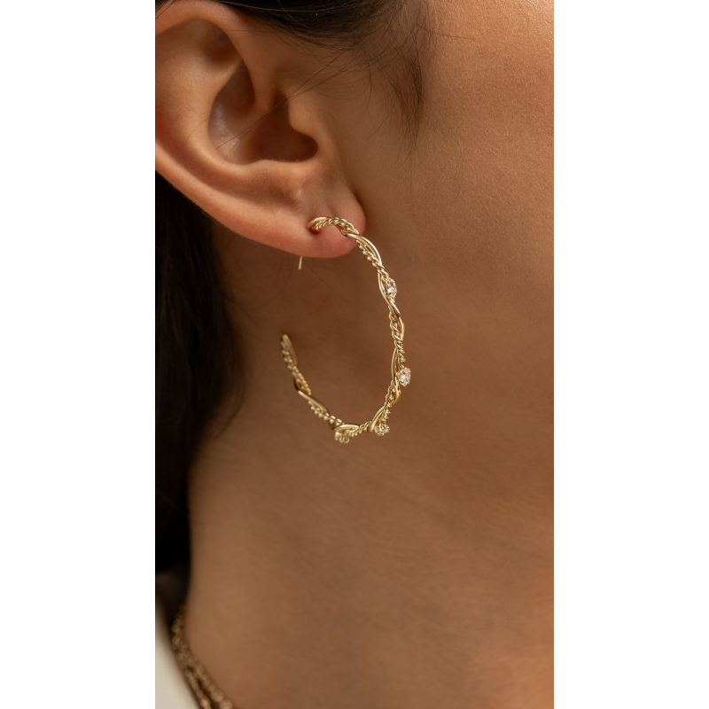 ARGOLA FIOS INTERCALADOS LISO E TRANÇADO COM ZIRCONIAS EM OURO 18K