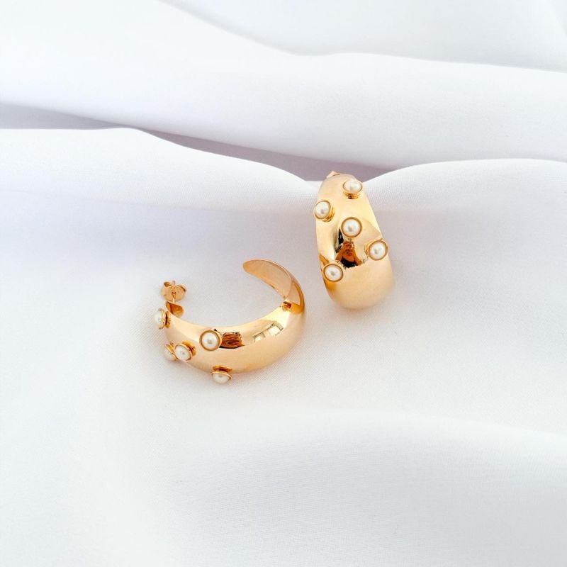 ARGOLA LISA COM PEROLAS EM OURO 18K