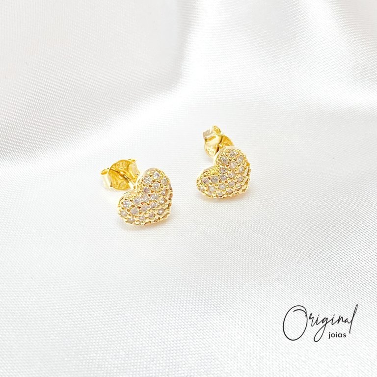 BRINCO PEQUENO CORAÇÃO EM ZIRCÔNIA EM OURO 18K