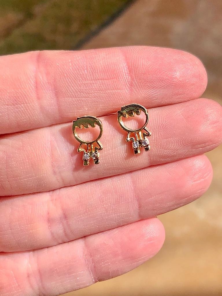BRINCO MENINO EM OURO 18K