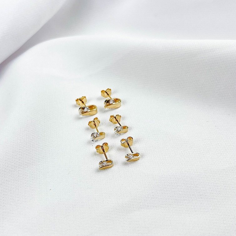 TRIO ZIRCÔNIAS CHATÃO PINÇA EM OURO 18K