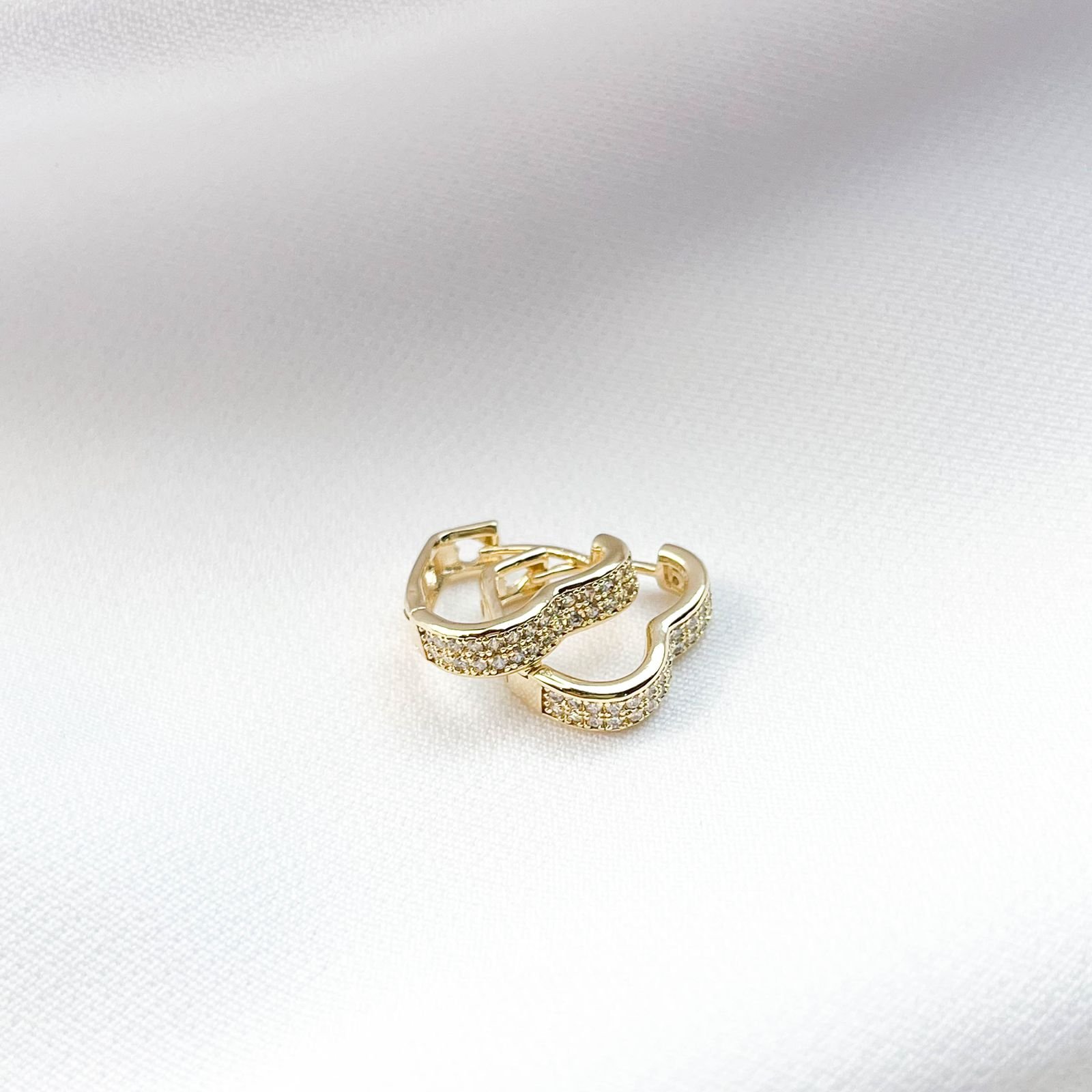 ARTICULADO CORAÇÃO CRAVEJADO EM OURO 18K