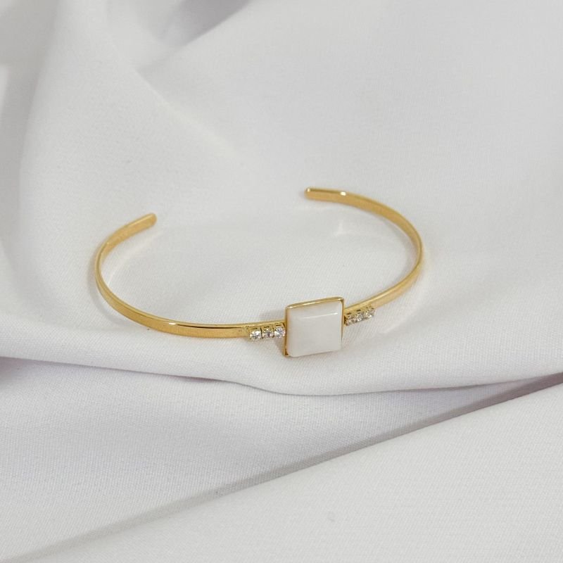 BRACELETE COM PEDRA CARRE E ZIRCONIA EM OURO 18K