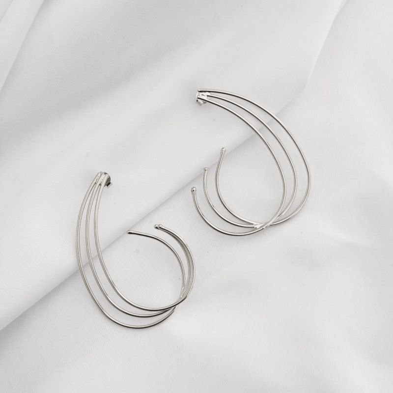 BRINCO 3 FIOS EM FORMATO J EM RÓDIO BRANCO