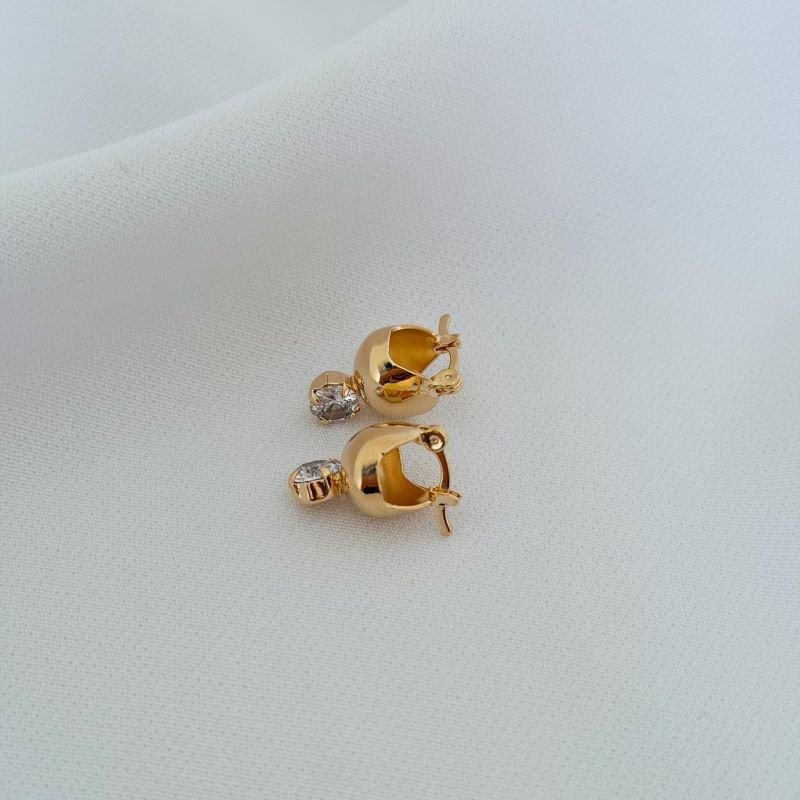 BRINCO ARGOLA CAPACETE COM ZIRCONIA 6MM EM OURO 18K