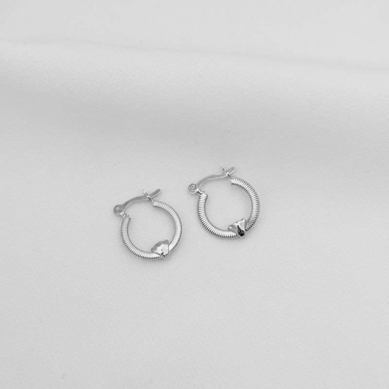 BRINCO ARGOLA CARTILHADA EM RÓDIO BRANCO