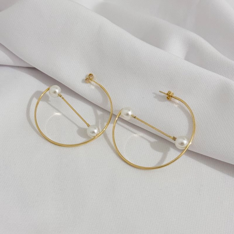 BRINCO ARGOLA COM PEROLA EM OURO 18K
