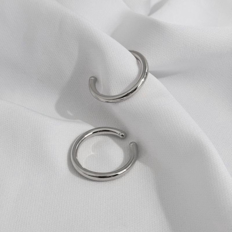 BRINCO ARGOLA ENCAIXE TUBO EM RÓDIO BRANCO