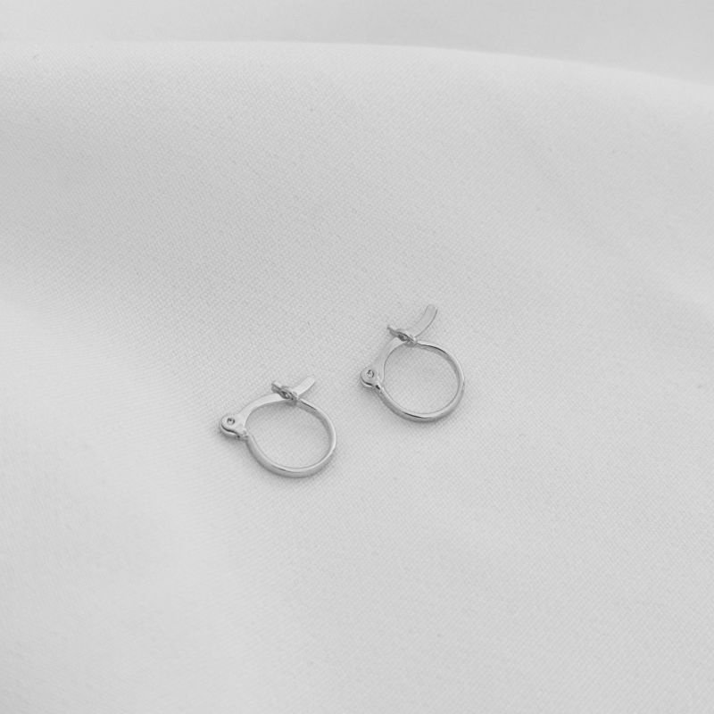 BRINCO ARGOLA TRAVA LISA EM RÓDIO BRANCO