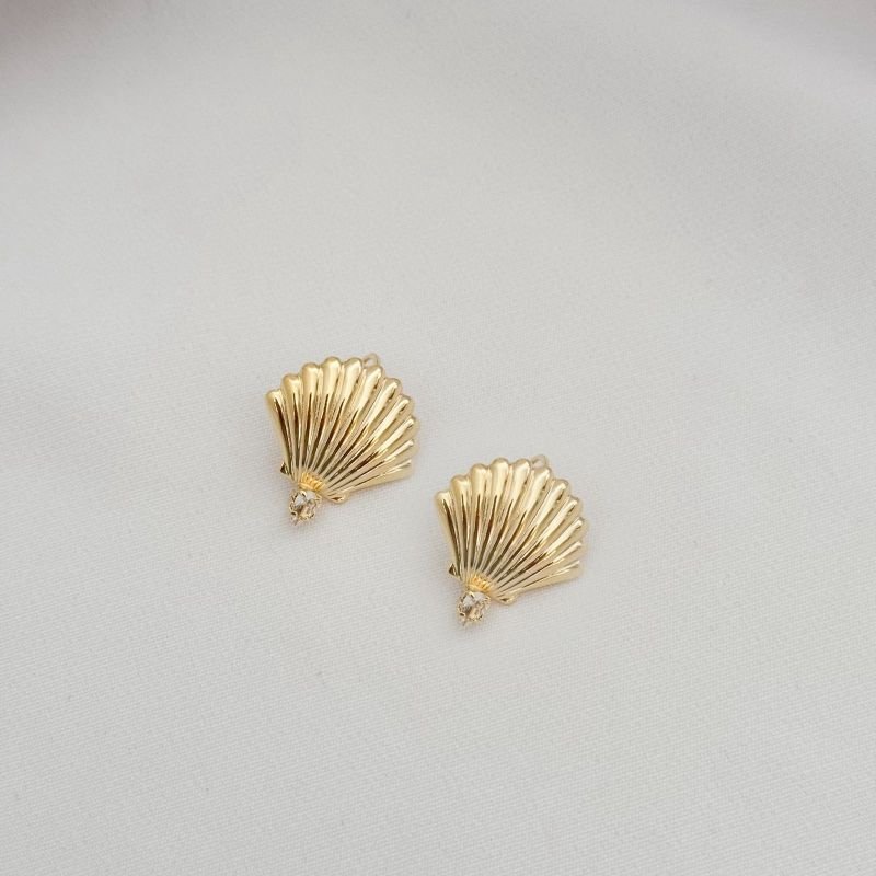 BRINCO ARTICULADO CO CONCHA E ZIRCONIA GOTA EM OURO 18K