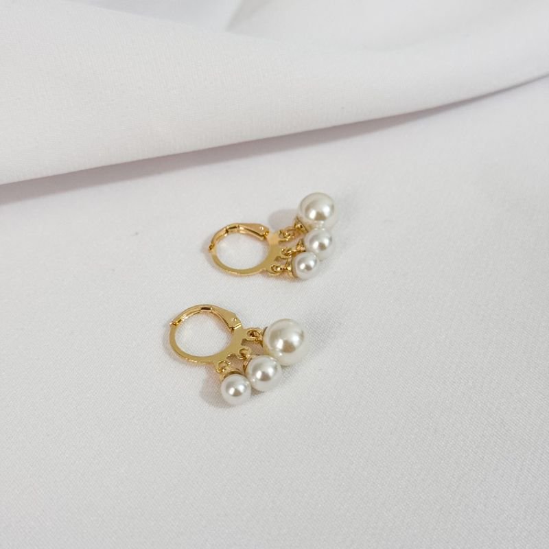 BRINCO ARTICULADO COM 3 PEROLAS EM OURO 18K