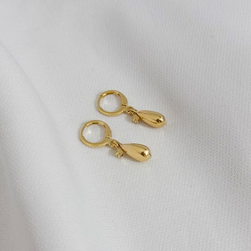 BRINCO ARTICULADO COM GOTA EM OURO 18K