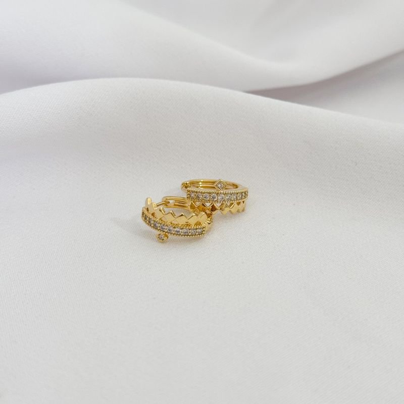 BRINCO ARTICULADO COROA EM OURO 18K