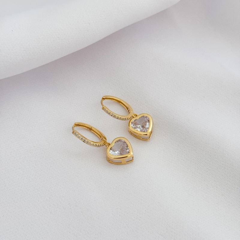 BRINCO ARTICULADO CRAVEJADO COM CORAÇÃO ZIRCONIA EM OURO 18K