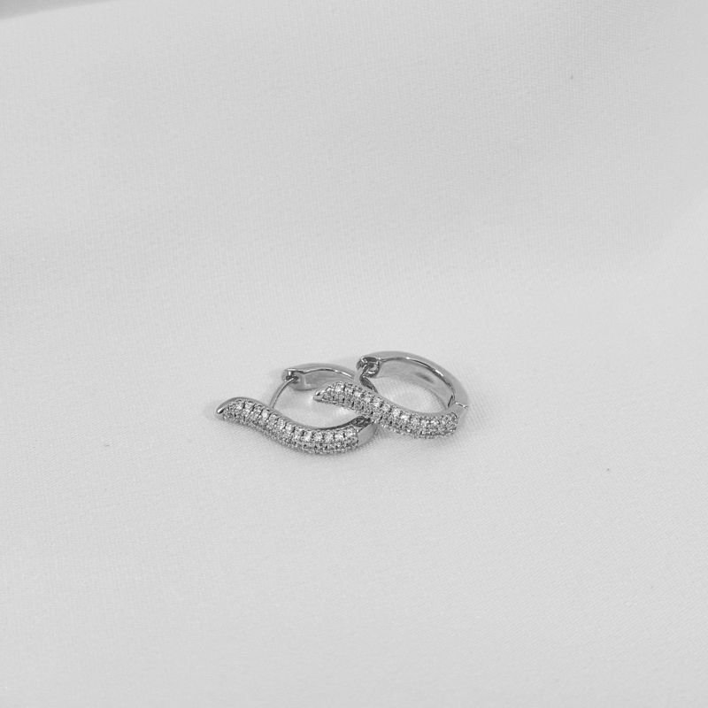 BRINCO ARTICULADO CRAVEJADO EM RÓDIO BRANCO