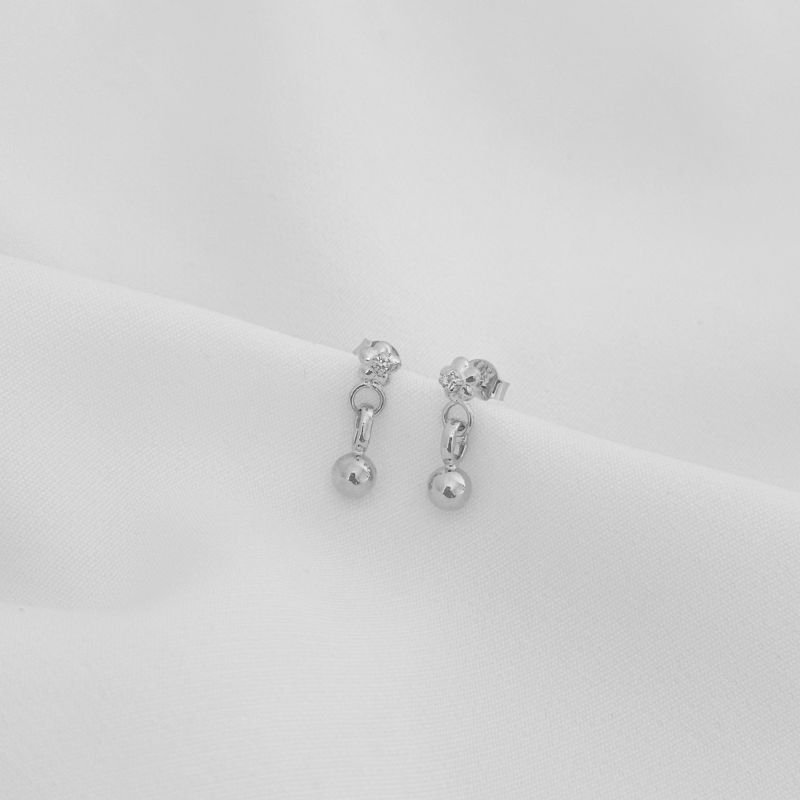 BRINCO BOLA PEDURADO EM RÓDIO BRANCO