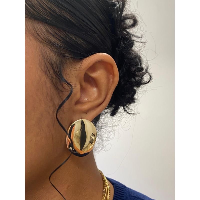 BRINCO BOTÃO LISO EM OURO 18K