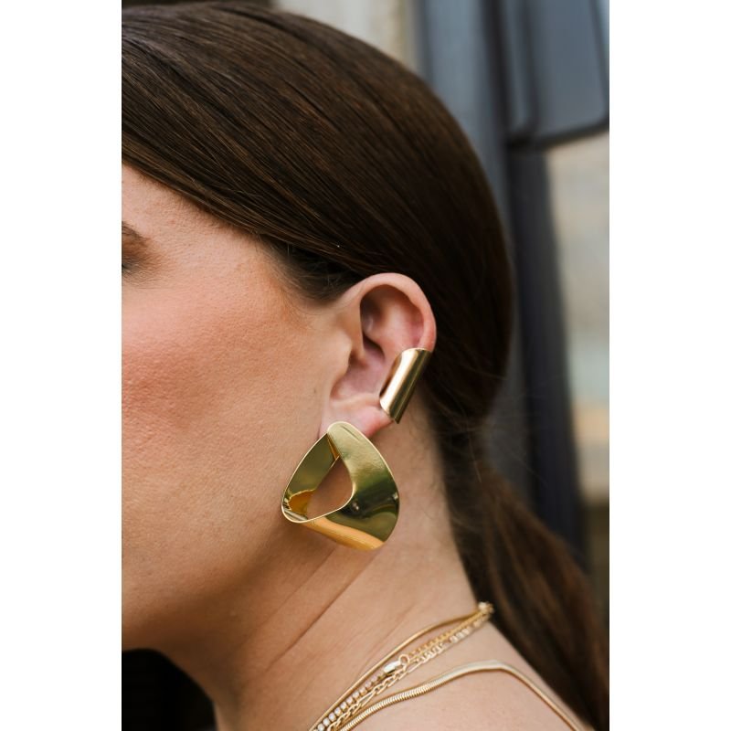 BRINCO CHAPA DOBRADO EM OURO 18K