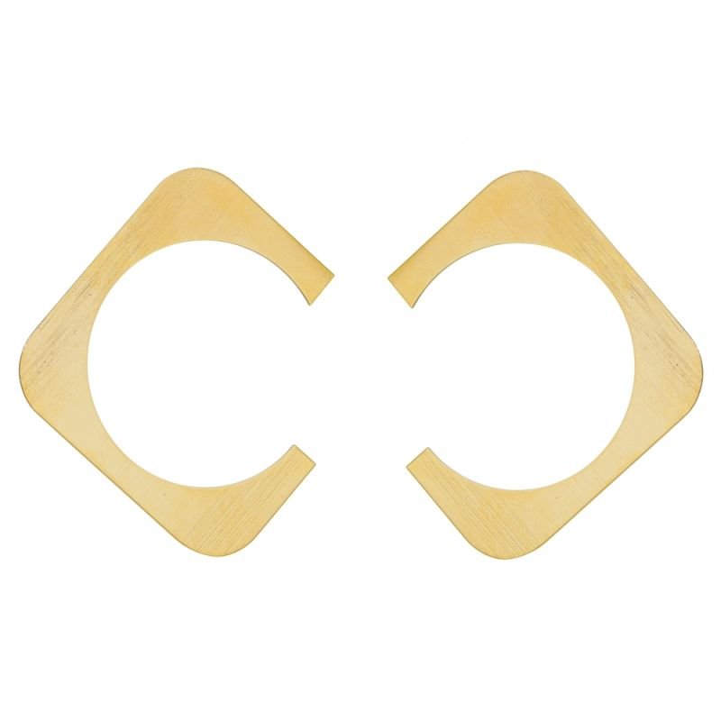 BRINCO CHAPA FOCQUEADA VAZADA EM OURO 18K