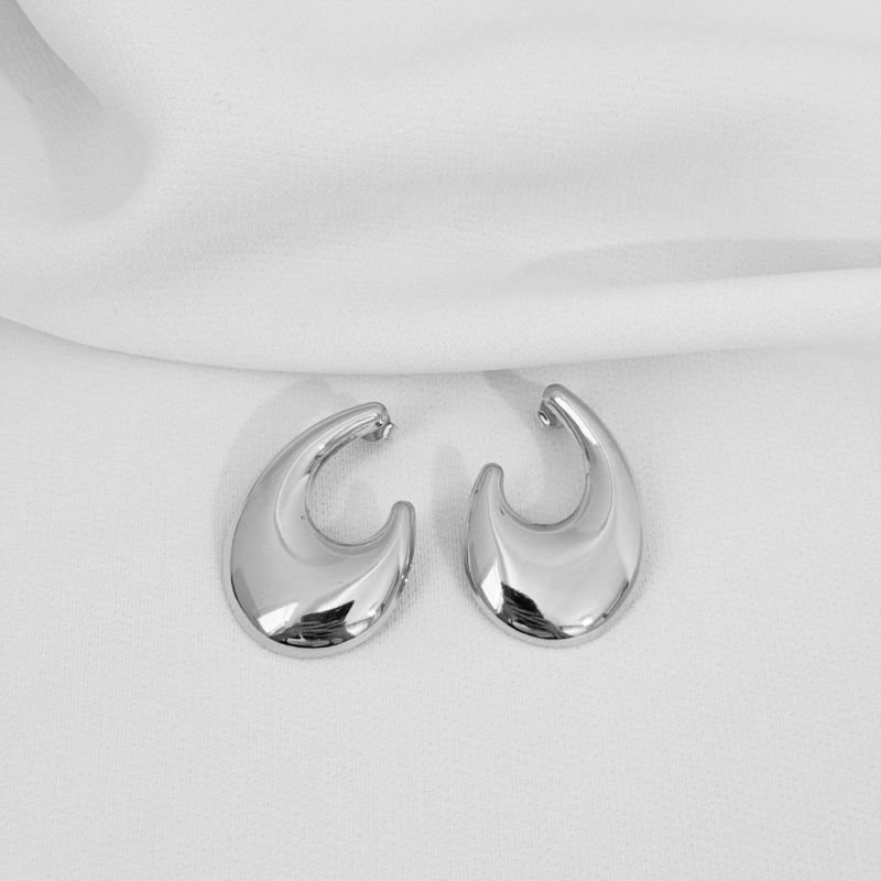 BRINCO CHAPA FORMATO J LISO EM RÓDIO BRANCO