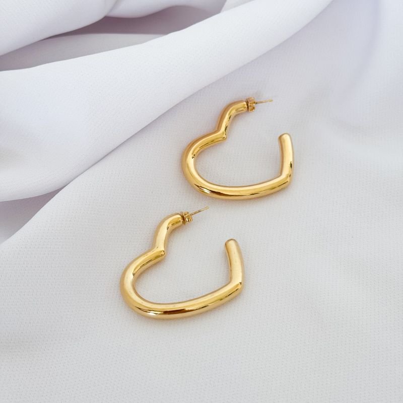 BRINCO CORAÇÃO GRANDE EM OURO 18K