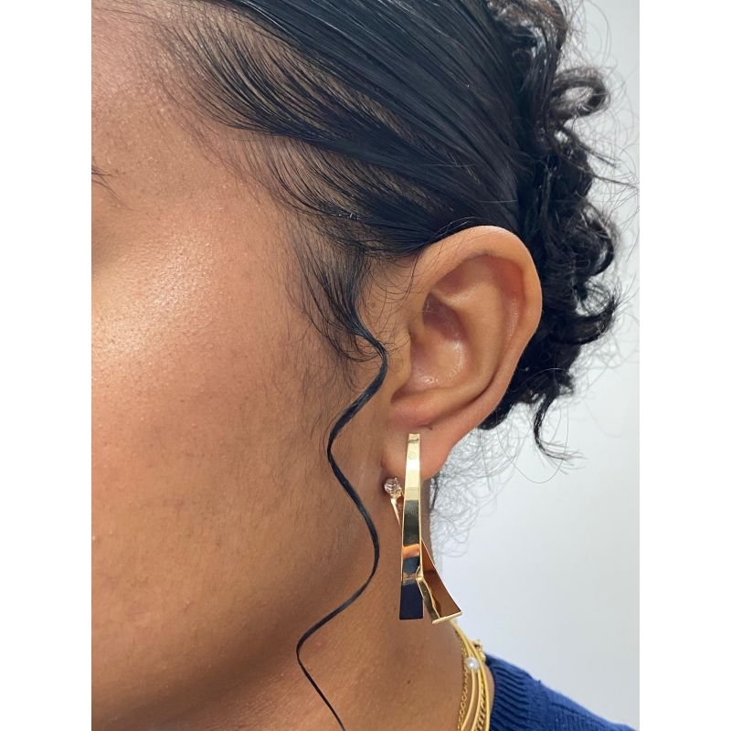 BRINCO DUAS CHAPAS CRUZADAS EM OURO 18K