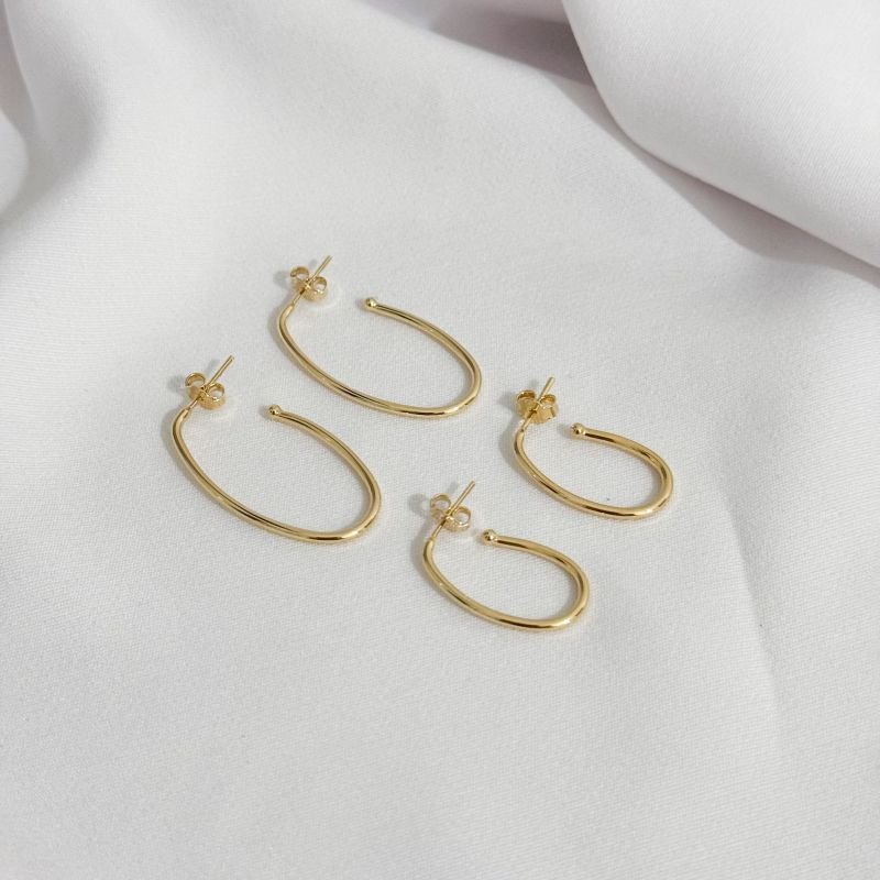 BRINCO DUPLA ARGOLA OVAL LISA EM OURO 18K