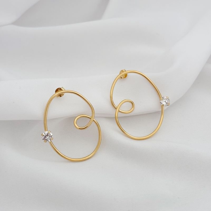 BRINCO FIO DUAS VOLTAS COM PONTO DE LUZ EM OURO 18K