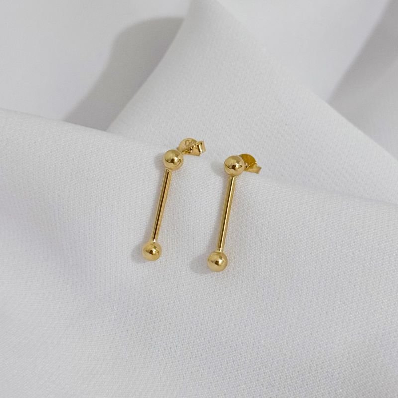 BRINCO FIO LISO COM BOLINHAS EM OURO 18K