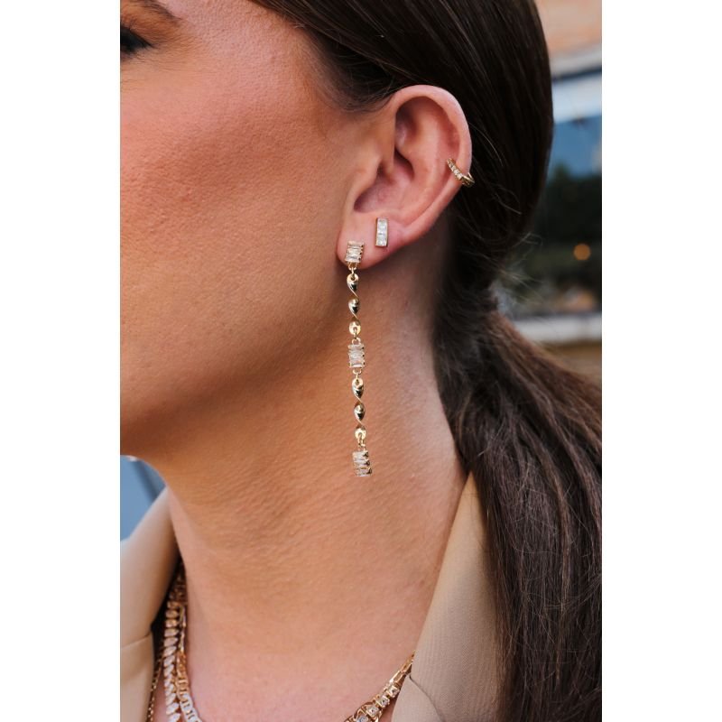 BRINCO FIOS TORCIDOS E BAGUETES EM OURO 18K