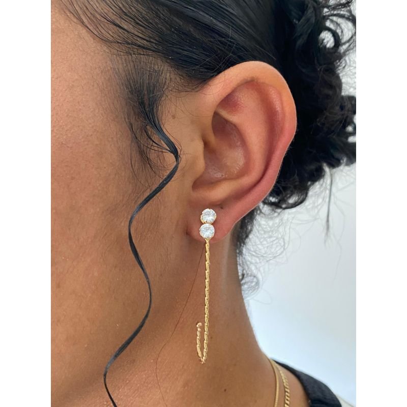 BRINCO GANCHO CARTILHADO COM 2 ZIRCONIAS EM OURO 18K