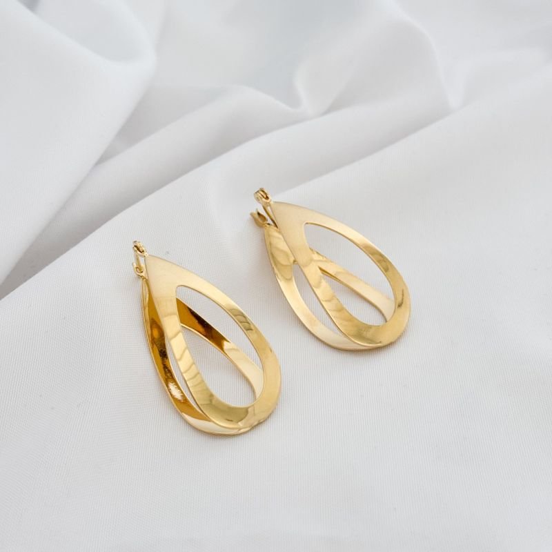 BRINCO GOTA LISA DUPLA VAZADA EM OURO 18K