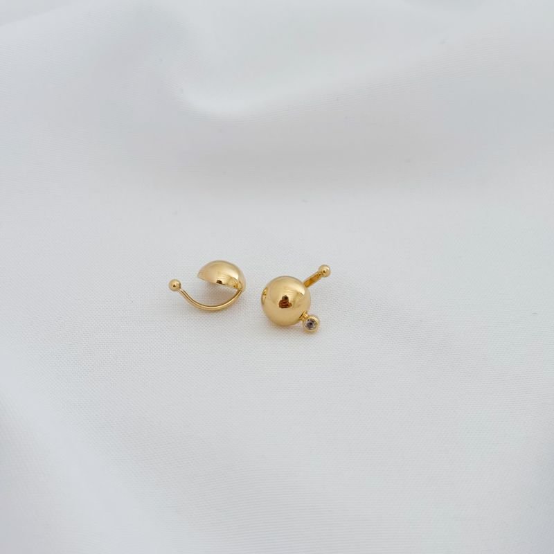 BRINCO PIERCING COM BOLA EM OURO 18K