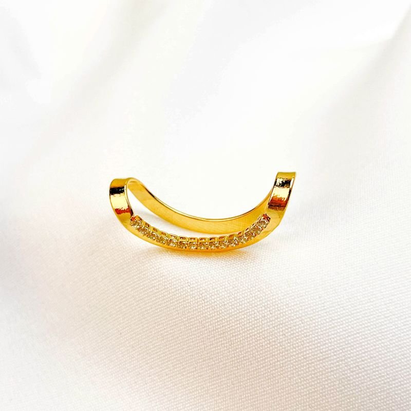 BRINCO PIERCING DE PRESSÃO EM ZIRCÔNIAS EM OURO 18K