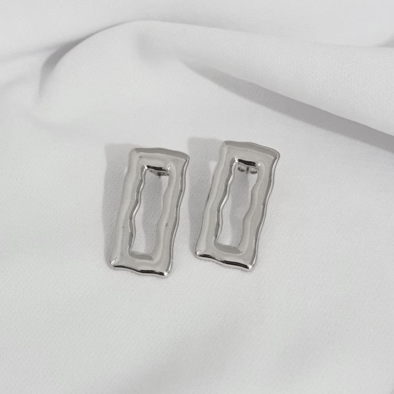 BRINCO RETANGULAR ORGANICO MEDIO EM RÓDIO BRANCO