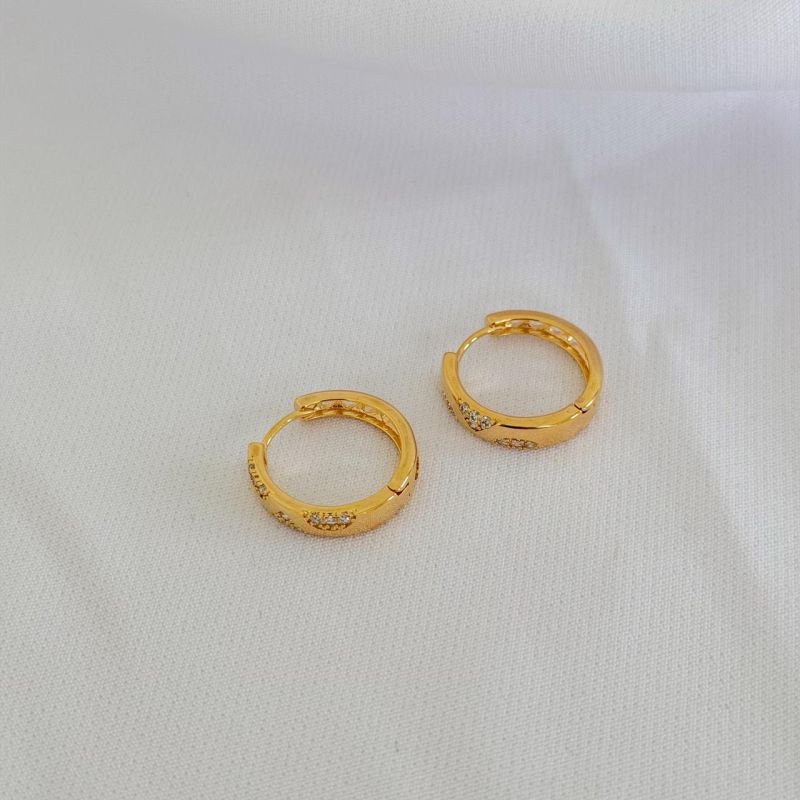 BRINCO TRANÇADO CRAVEJADO ARTICULADO EM OURO 18K