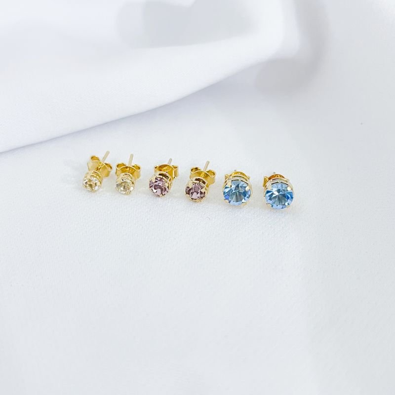 BRINCO TRIO COM PEDRAS REDONDAS COLORIDAS EM OURO 18K