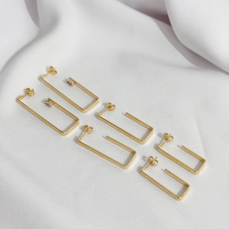 BRINCO TRIO RETANGULAR EM OURO 18K