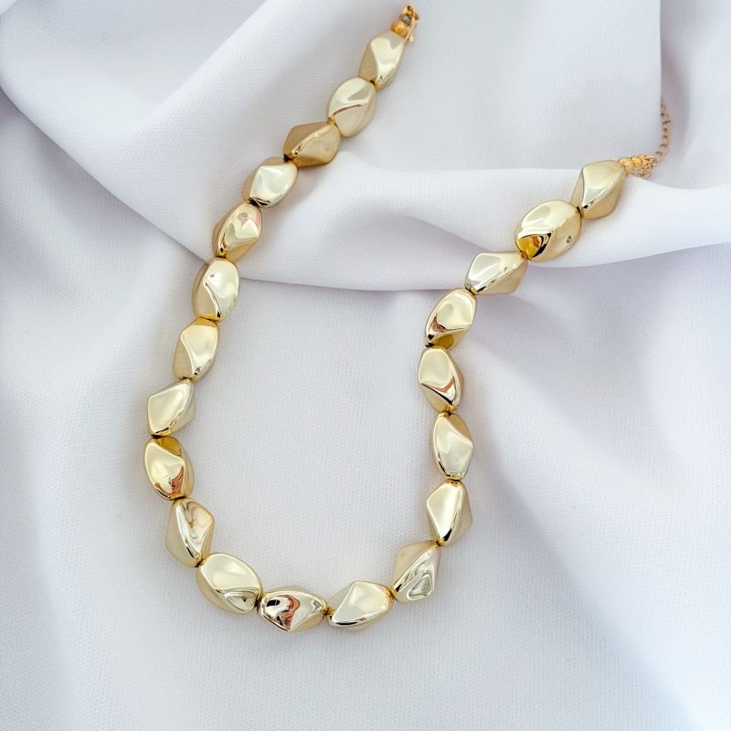 CHOCKER ALUMINIO FORMATO IRREGULAR EM OURO 18K
