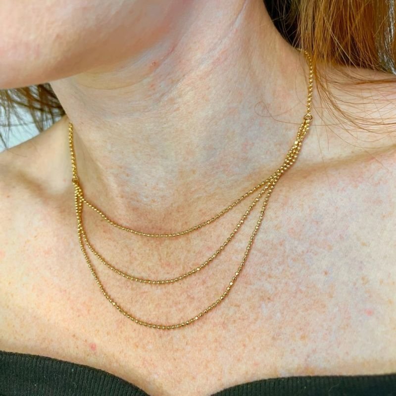 CHOCKER TRIPLA BOLINHAS EM OURO 18K