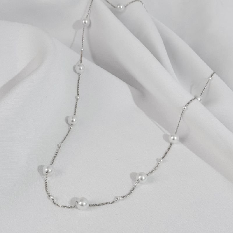 COLAR 80CM COM PEROLAS INTERCALADAS EM RÓDIO BRANCO